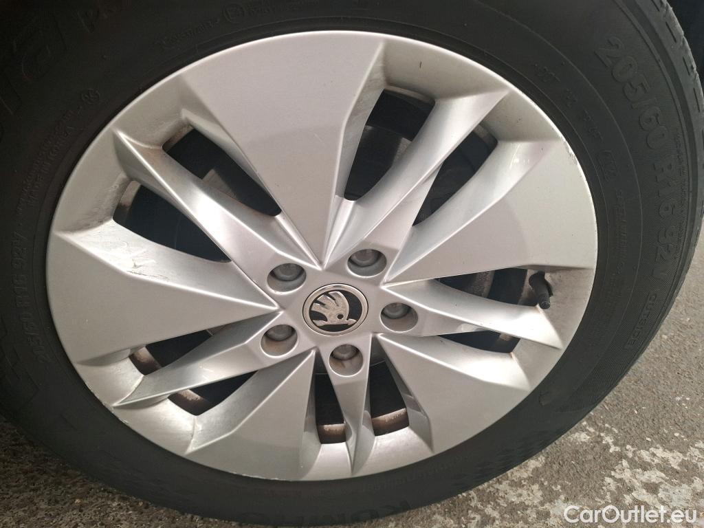  Skoda  Octavia  Break Business 2.0 TDI 115CV BVA7 E6d #30