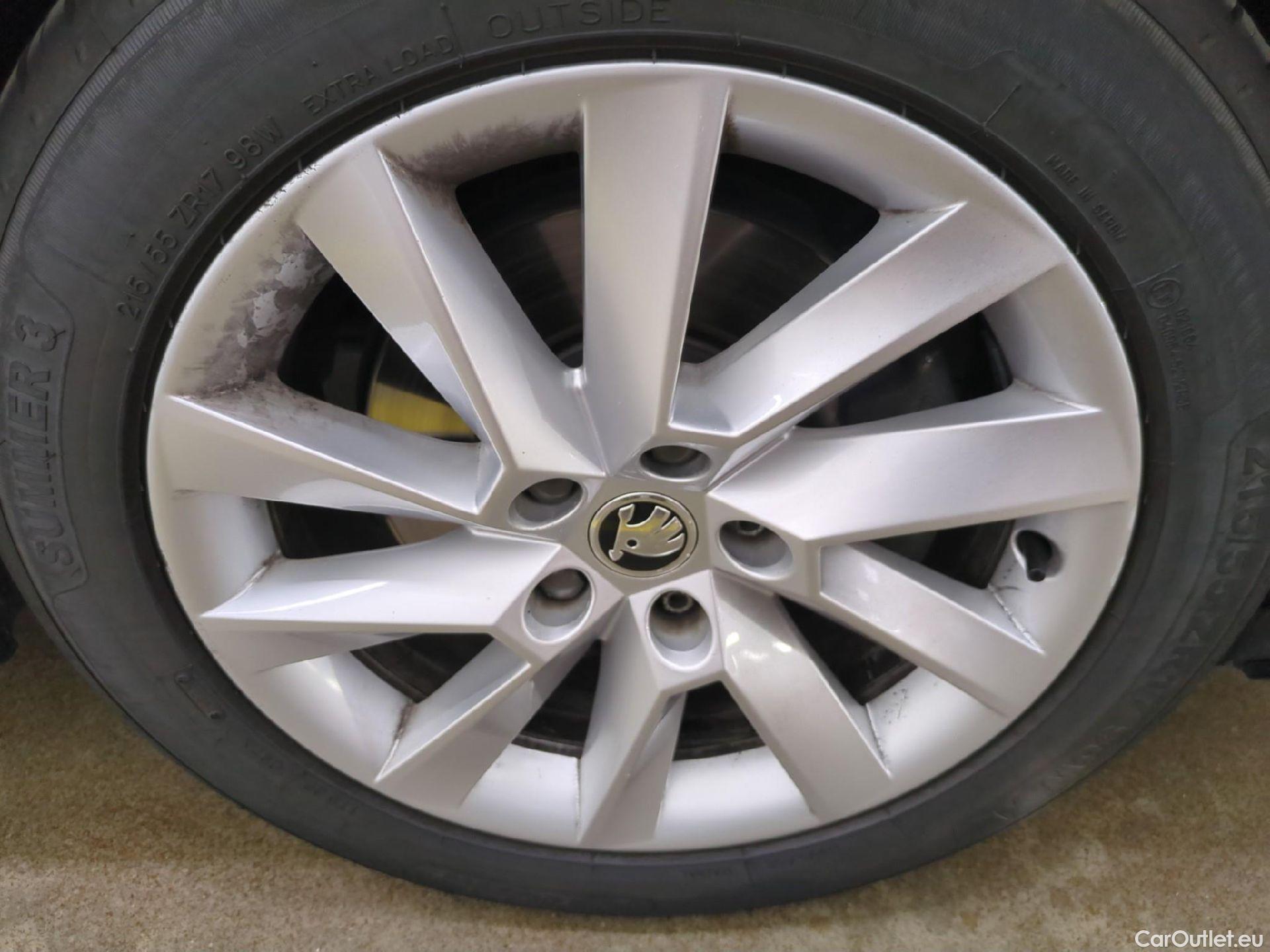 Skoda  Superb  Break Business 2.0 TDI 150CV BVA7 E6d #4