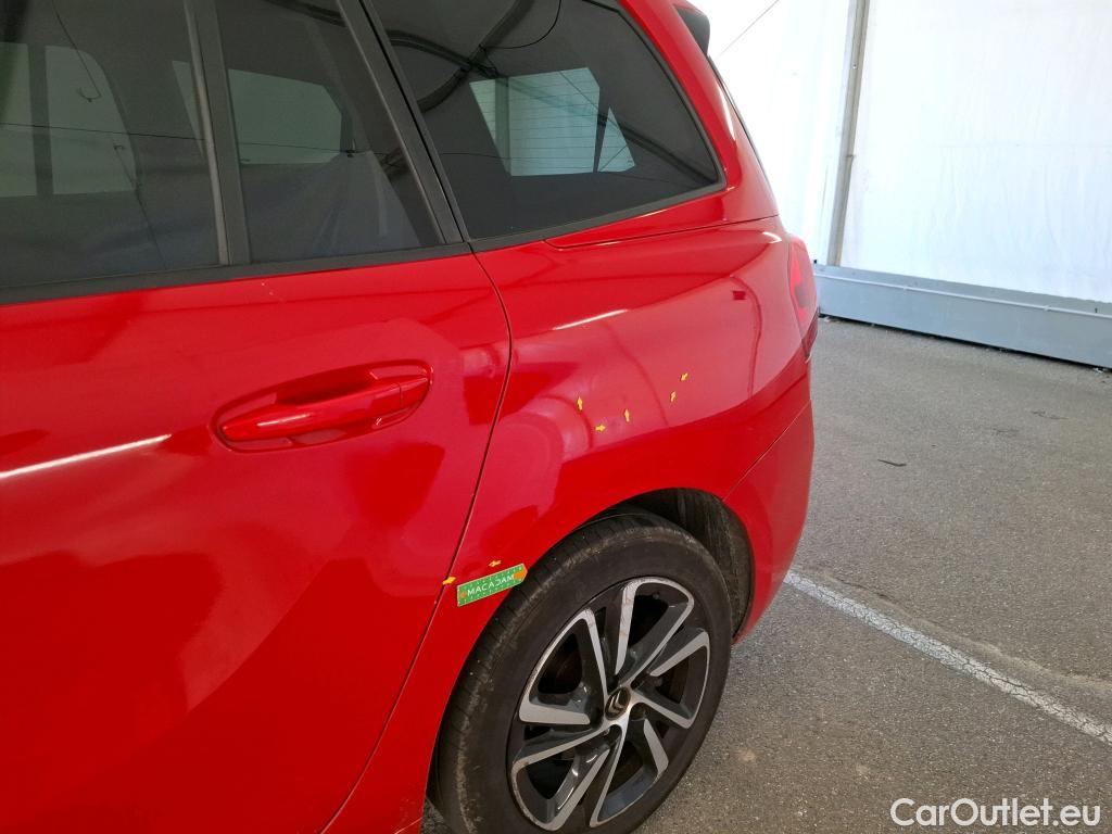  Citroen  C4 Grand Picasso  Shine 1.5 BlueHDi 130CV BVA8 Vo Blanc Repeint en Rouge / White car repaint in red #19