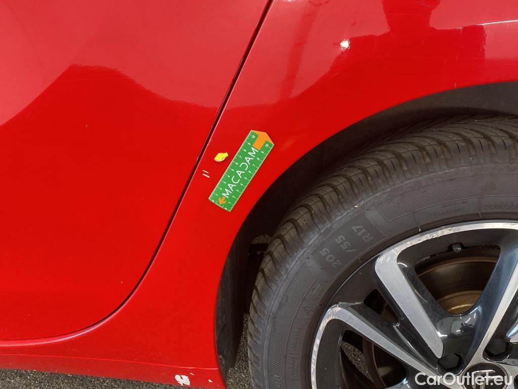  Citroen  C4 Grand Picasso  Shine 1.5 BlueHDi 130CV BVA8 Vo Blanc Repeint en Rouge / White car repaint in red #17