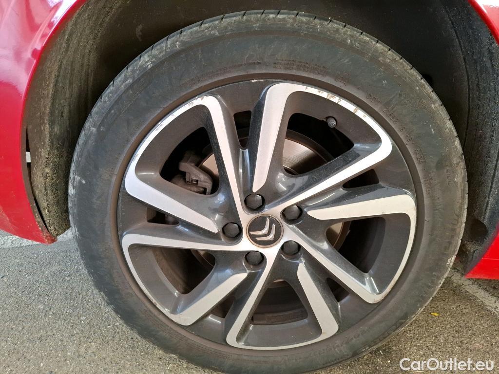  Citroen  C4 Grand Picasso  Shine 1.5 BlueHDi 130CV BVA8 Vo Blanc Repeint en Rouge / White car repaint in red #67