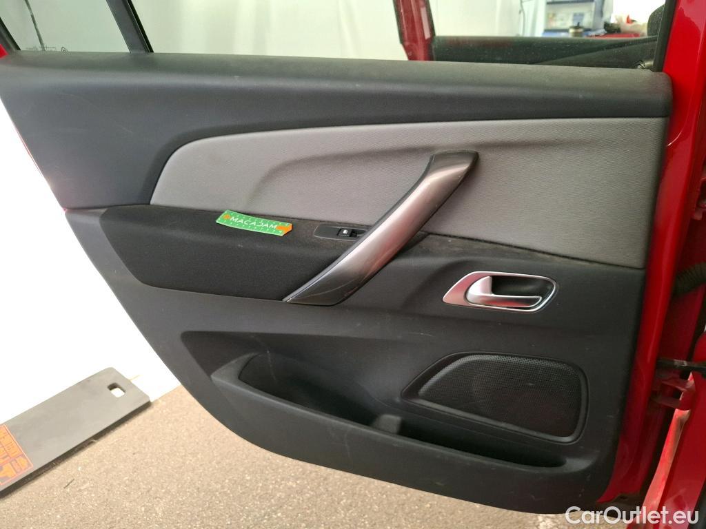  Citroen  C4 Grand Picasso  Shine 1.5 BlueHDi 130CV BVA8 Vo Blanc Repeint en Rouge / White car repaint in red #120