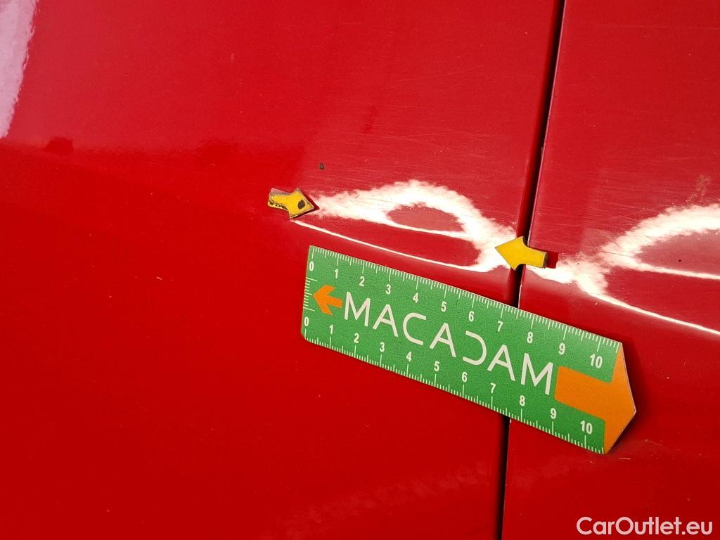  Citroen  C4 Grand Picasso  Shine 1.5 BlueHDi 130CV BVA8 Vo Blanc Repeint en Rouge / White car repaint in red #29