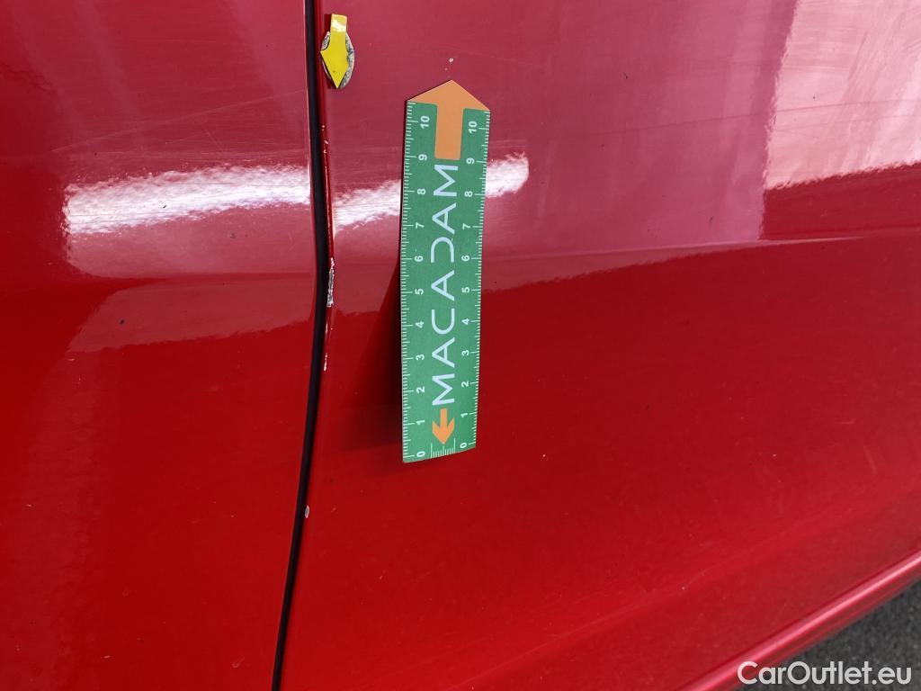  Citroen  C4 Grand Picasso  Shine 1.5 BlueHDi 130CV BVA8 Vo Blanc Repeint en Rouge / White car repaint in red #19