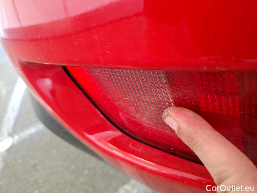  Citroen  C4 Grand Picasso  Shine 1.5 BlueHDi 130CV BVA8 Vo Blanc Repeint en Rouge / White car repaint in red #130