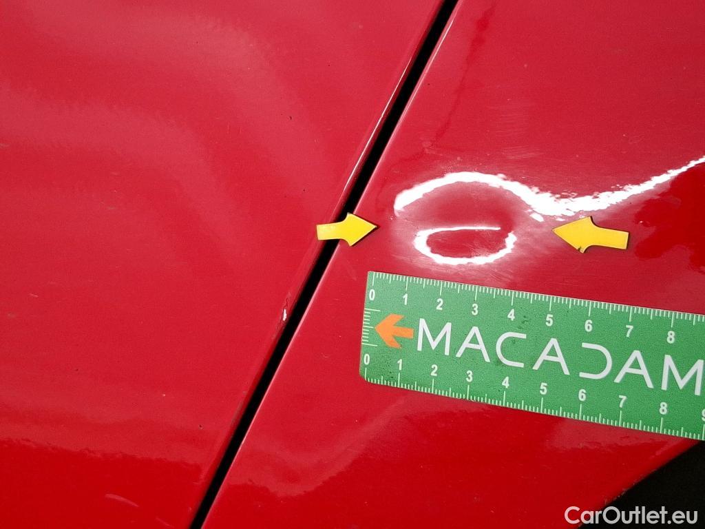  Citroen  C4 Grand Picasso  Shine 1.5 BlueHDi 130CV BVA8 Vo Blanc Repeint en Rouge / White car repaint in red #21