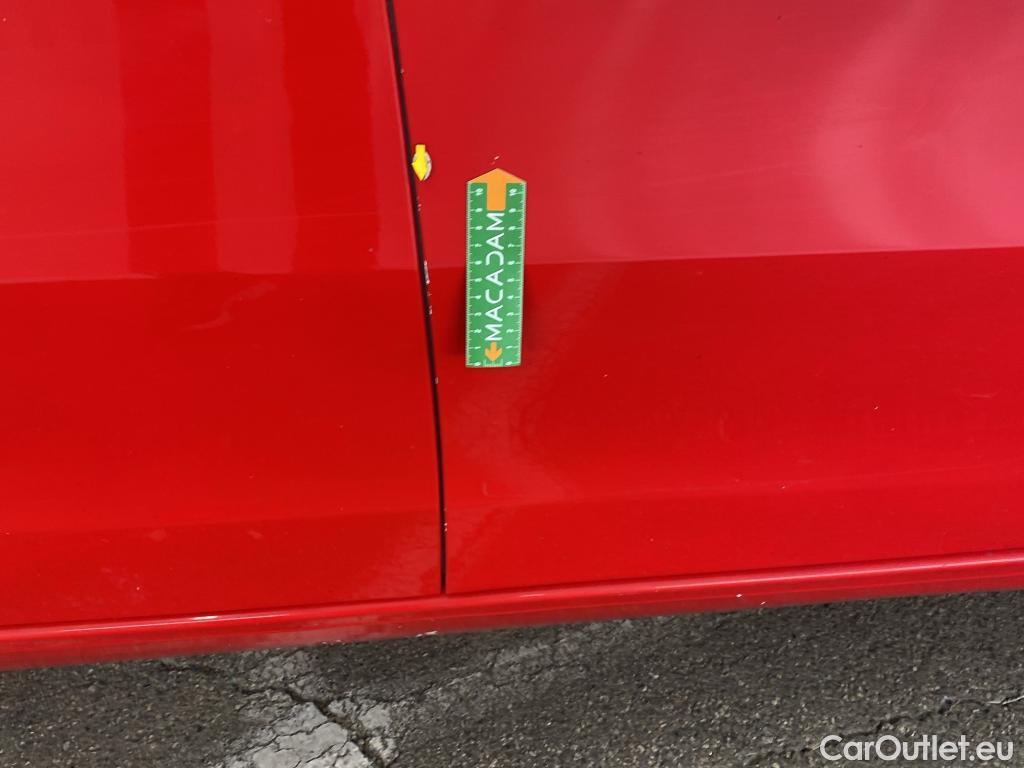  Citroen  C4 Grand Picasso  Shine 1.5 BlueHDi 130CV BVA8 Vo Blanc Repeint en Rouge / White car repaint in red #20