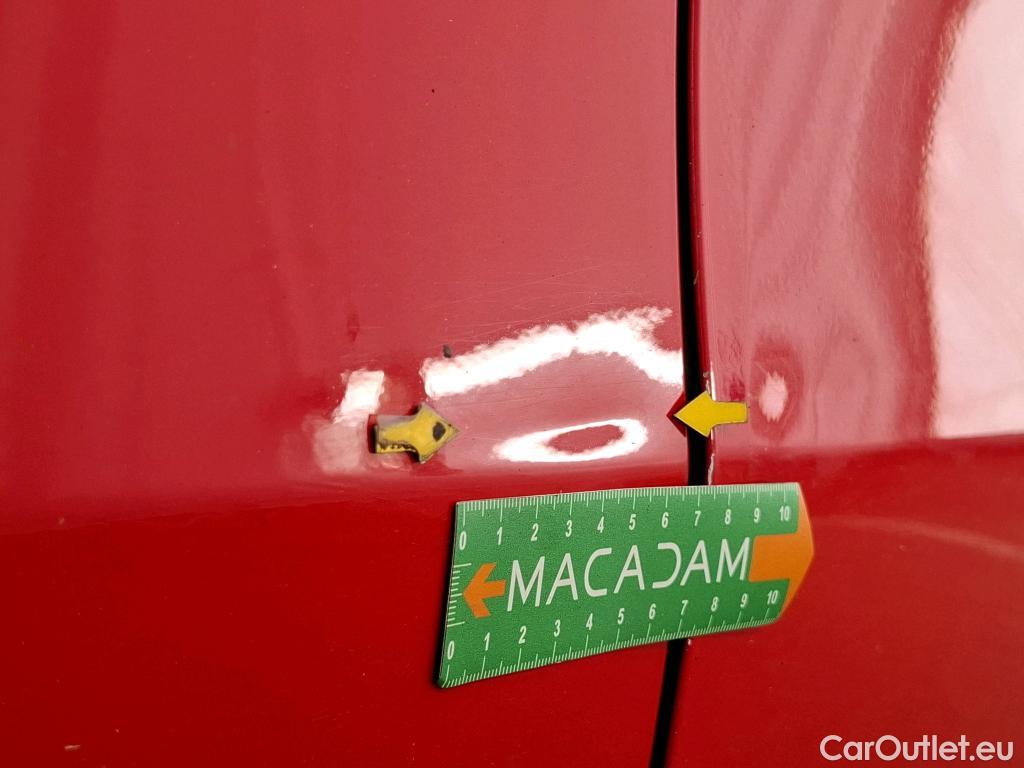  Citroen  C4 Grand Picasso  Shine 1.5 BlueHDi 130CV BVA8 Vo Blanc Repeint en Rouge / White car repaint in red #27