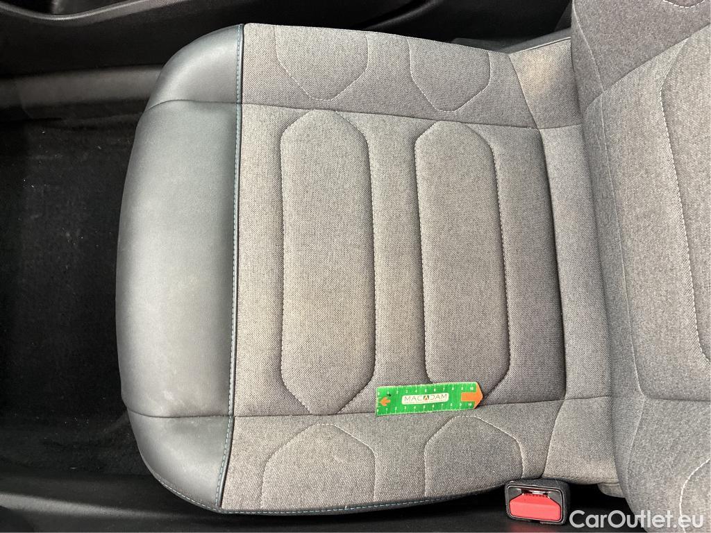  Citroen  C4  Berline Feel Pack 1.5 BlueHDI 130CV BVA8 6E #39
