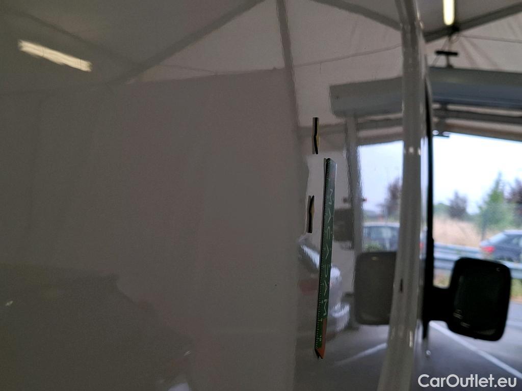  Renault  Trafic  Furgon Grand Confort L1H1 1200 1.6 dCi 125CV BVM6 E6 #46