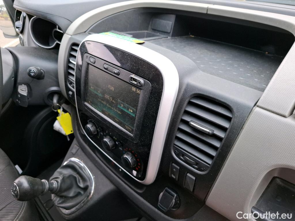  Renault  Trafic  Furgon Grand Confort L1H1 1200 1.6 dCi 125CV BVM6 E6 #130