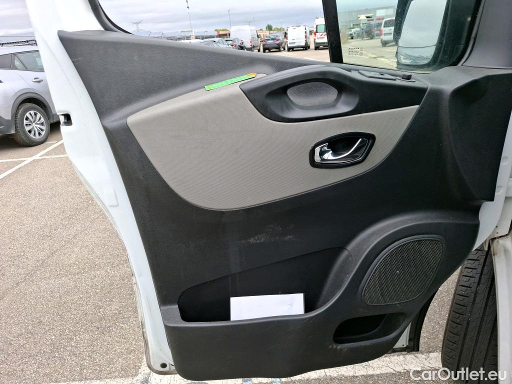  Renault  Trafic  Furgon Grand Confort L1H1 1200 1.6 dCi 125CV BVM6 E6 #101