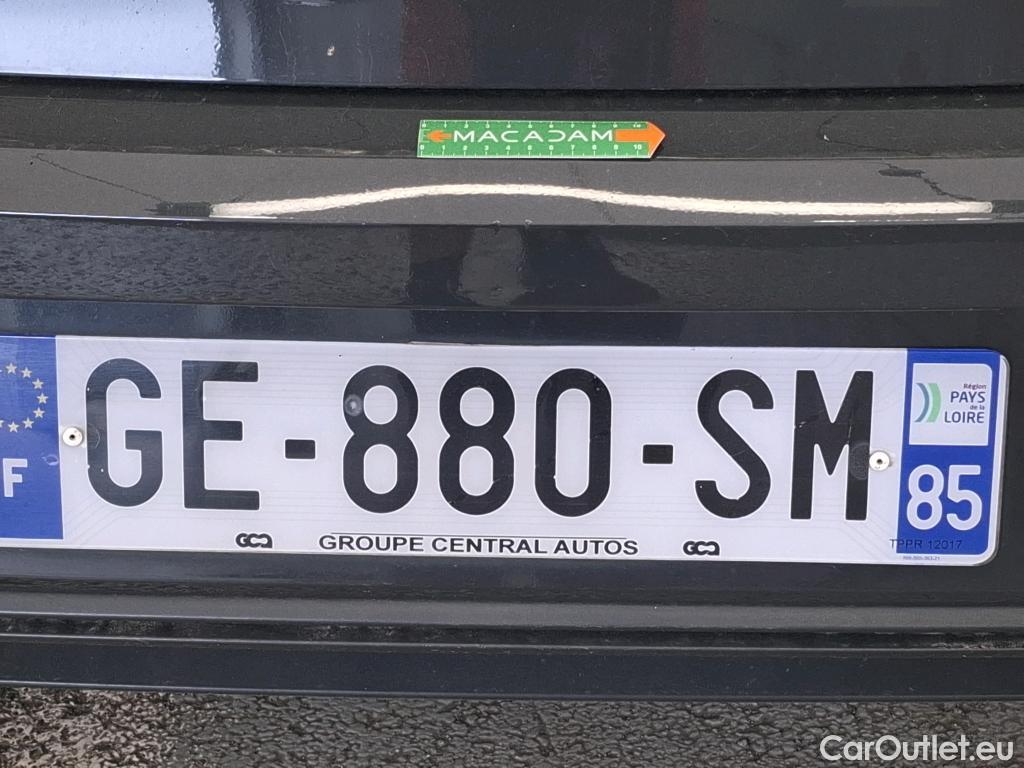  Volkswagen  Golf  VOLKSWAGEN / 2020 / 5P / Berline 2.0 TDI SCR 115 DSG7 Life Busi #2