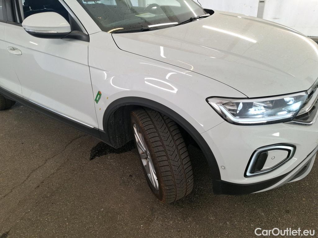  Volkswagen  T-ROC VOLKSWAGEN  / 2021 / 5P / SUV 2.0 TDI 150 STYLE DSG7 #1