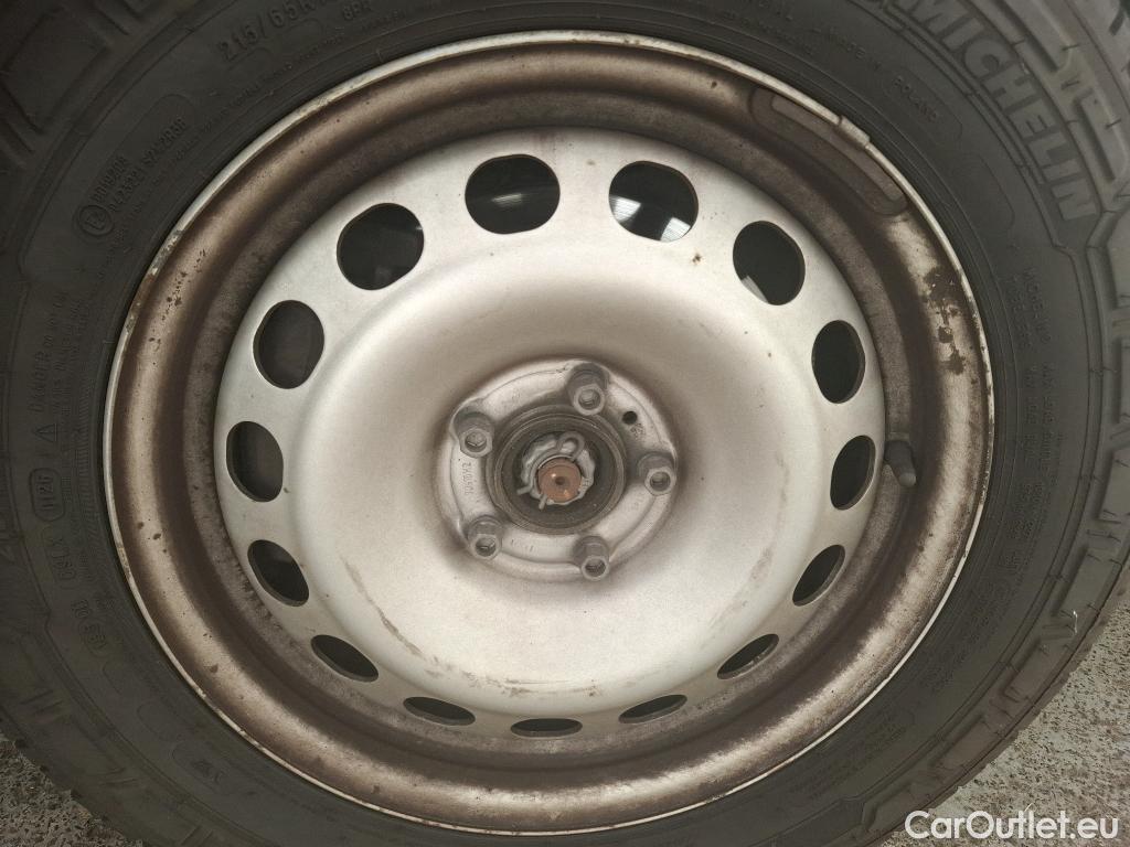  Peugeot  Expert  Fourgon Premium L1 1.5 HDi 120CV BVM6 E6d #45