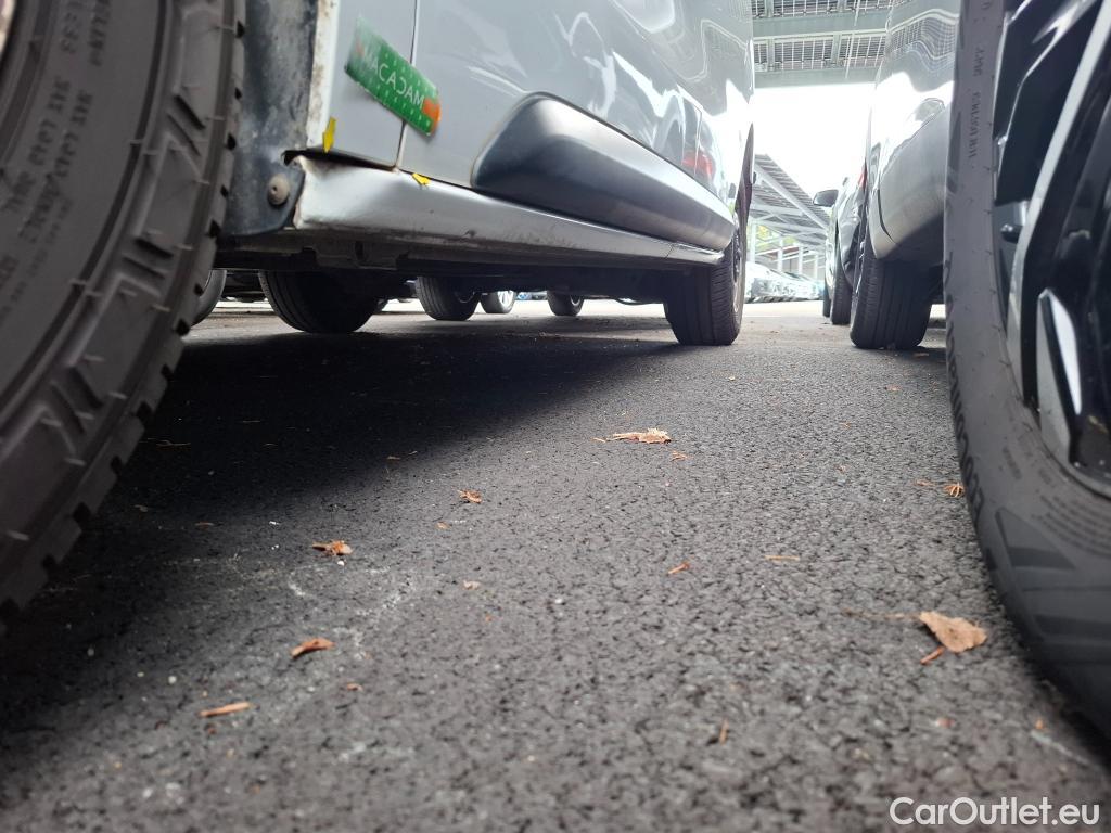  Peugeot  Expert  Fourgon Premium L1 1.5 HDi 120CV BVM6 E6d #25