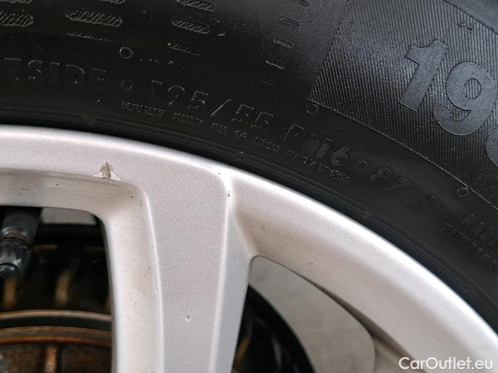  Renault  Clio RENAULT  Société Réversible VU 5p Berline Business Réversible dCi 90 EDC #19