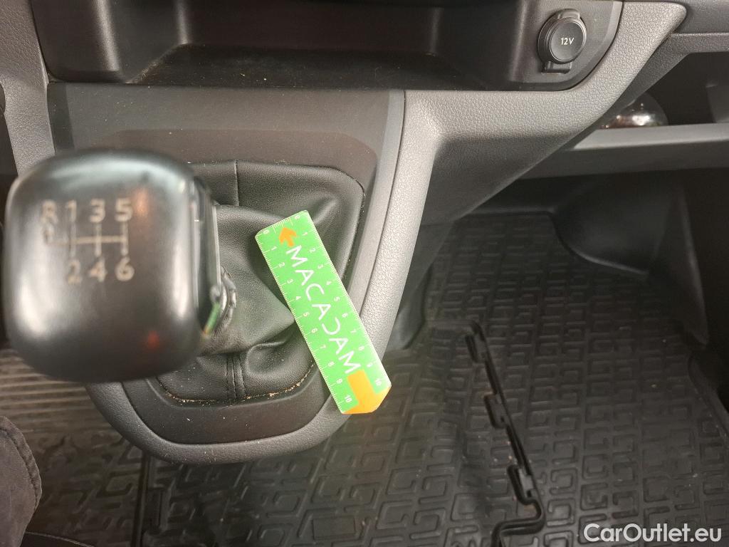  Peugeot  Expert  Fourgon Premium L1 1.5 HDi 120CV BVM6 E6d #38