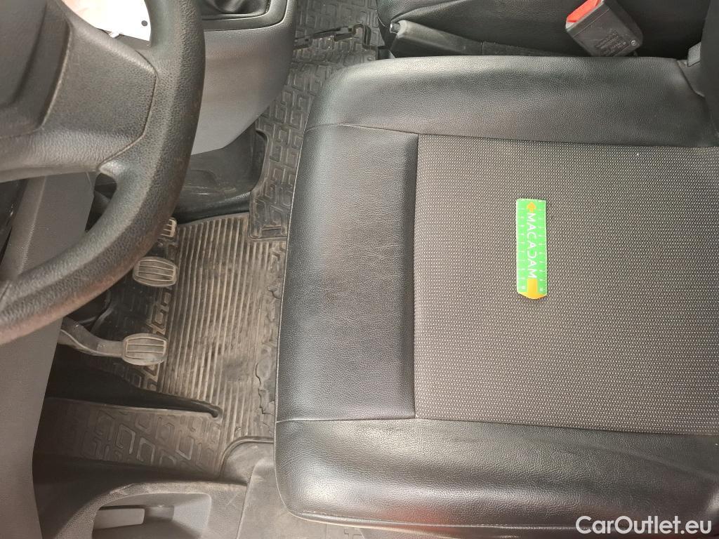  Peugeot  Expert  Fourgon Premium L1 1.5 HDi 120CV BVM6 E6d #51