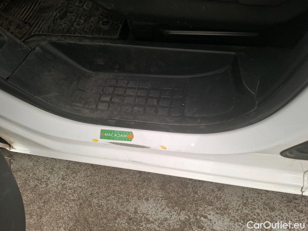  Peugeot  Expert  Fourgon Premium L1 1.5 HDi 120CV BVM6 E6d #28