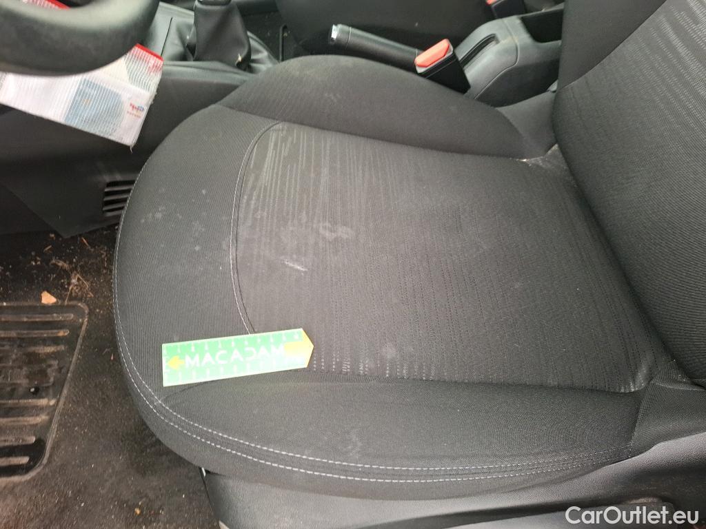  Peugeot  208  Affaire Premium Pack 1.2 80CV BVM5 E6dT #48