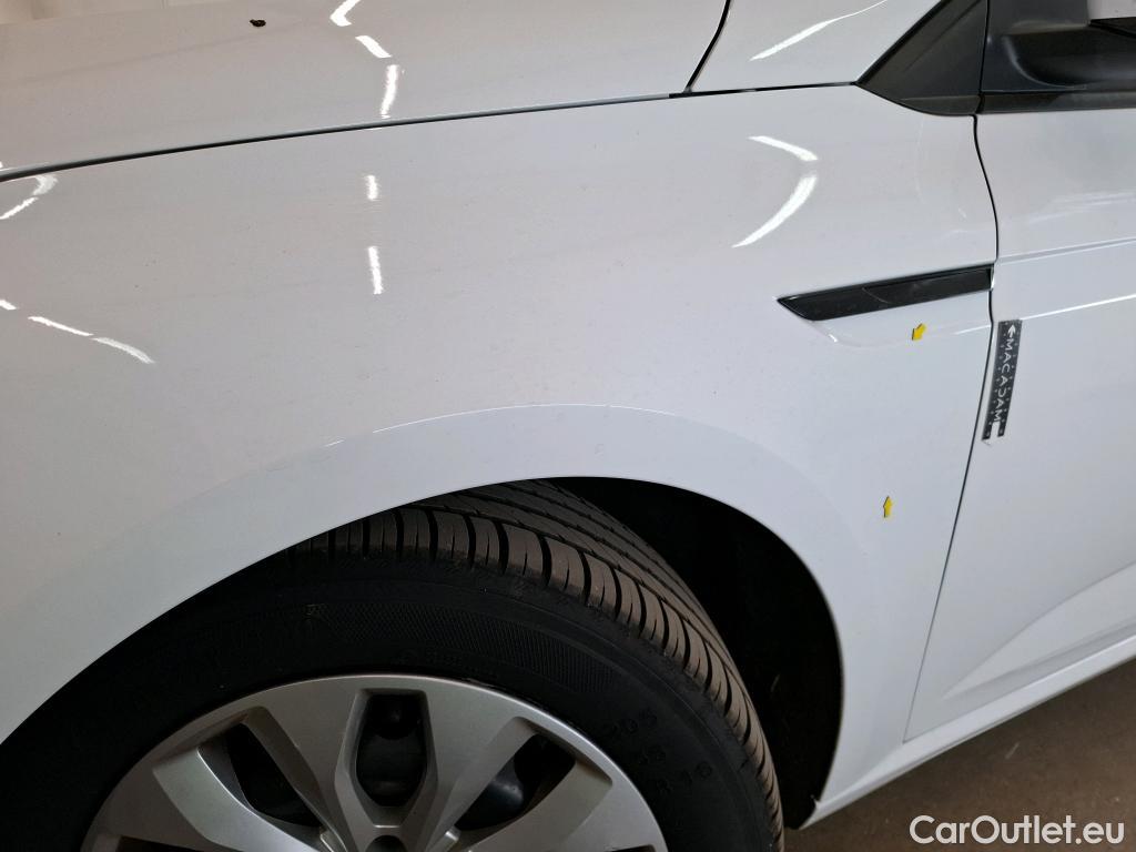  Renault  Megane  IV Berline 5pt. Société Air Nav 1.5 dCi 90CV BVM6 E6 #1