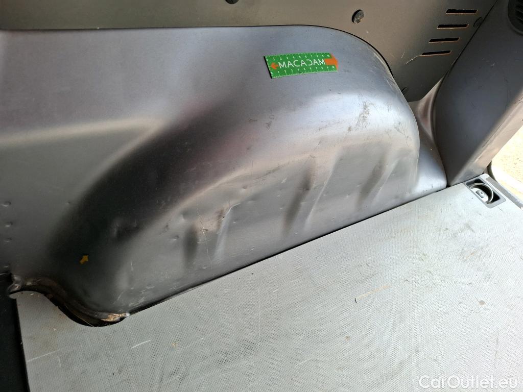  Peugeot  Expert  Fourgon Asphalt Standard 1.5 HDi 120CV BVM6 E6dT #64