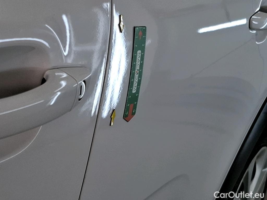  Citroen  C3  Société Feel 1.5 BlueHDI 100CV BVM6 E6d #2