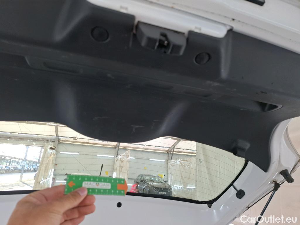  Citroen  C3  Société Feel 1.5 BlueHDI 100CV BVM6 E6d #19