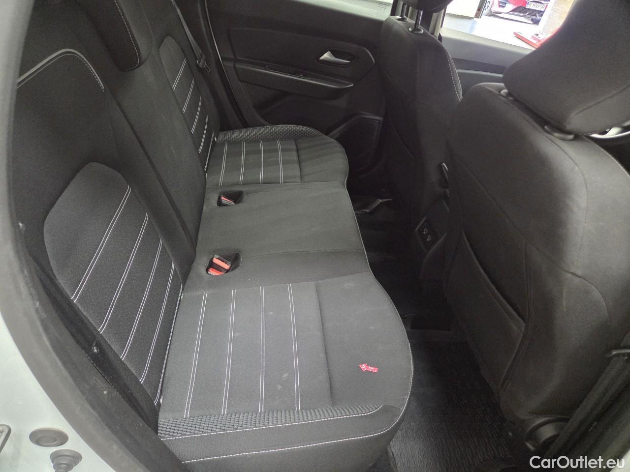  Dacia  Duster 1.5 Blue dCi 115CP Prestige 4WD #22