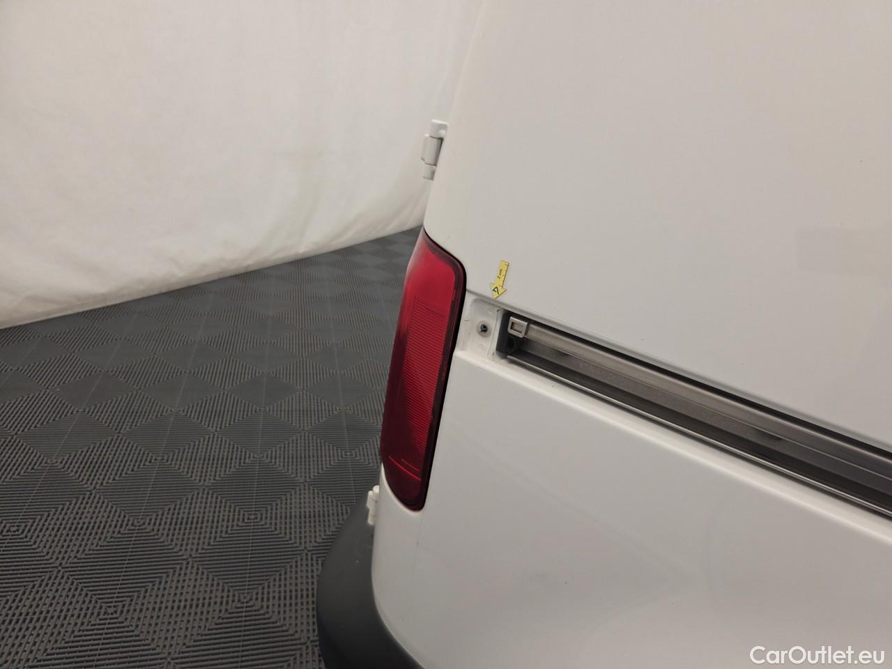  Volkswagen  Caddy 2.0 TDI 102CP Maxi #33