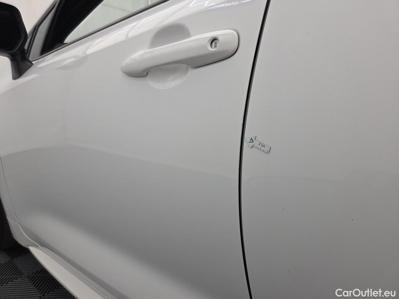  Toyota  Corolla 1.8 Hybrid Dynamic HSD E-CVT #1
