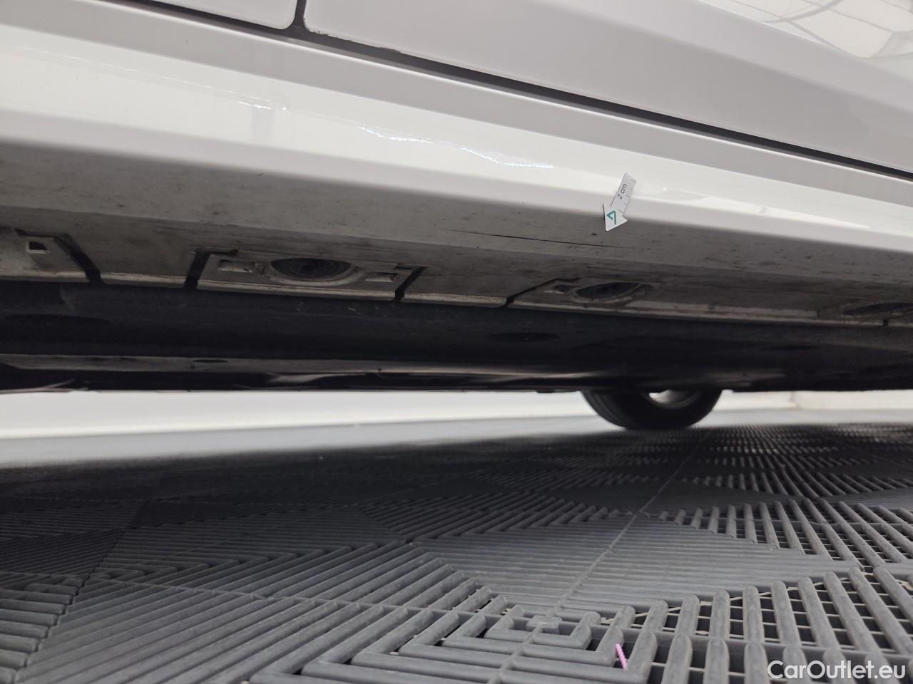  Toyota  Corolla 1.8 Hybrid Dynamic HSD E-CVT #26