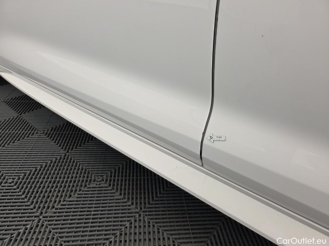  Toyota  Corolla 1.8 Hybrid Dynamic HSD E-CVT #4
