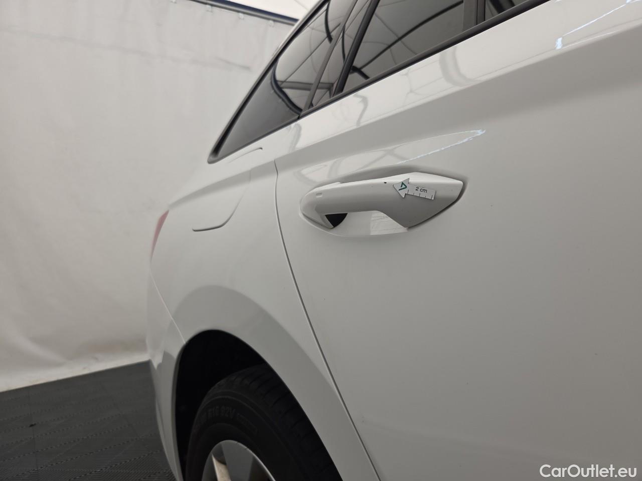  Skoda  Octavia 2.0 TDI 150CP Ambition Combi DSG #18