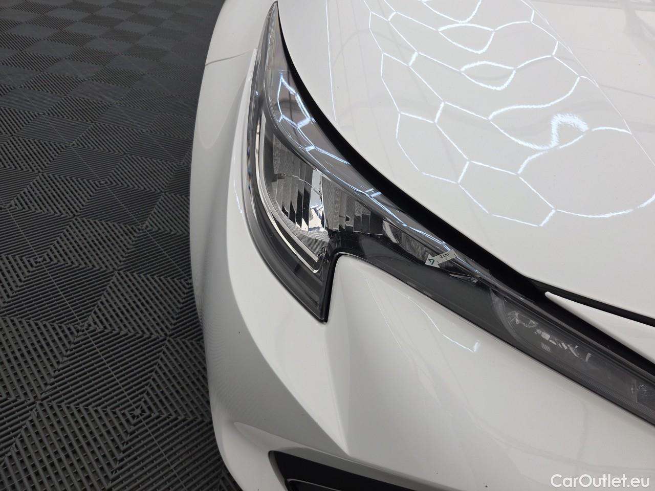  Toyota  Corolla 1.8 Hybrid Dynamic HSD E-CVT #14