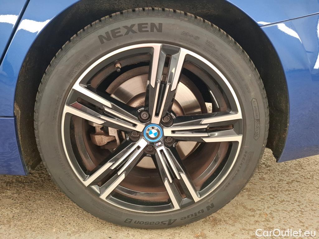  Bmw  Serie 3 BMW Série 3 Touring 2022 5P Break 320e 204ch M Sport BVA8 Hybride #55