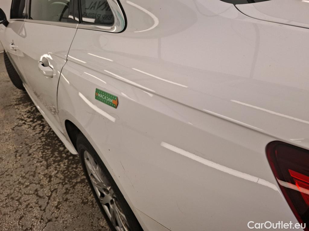  Audi  A4  Berline 30 TDI Business line 2.0 TDI 135CV BVA7 E6d #13
