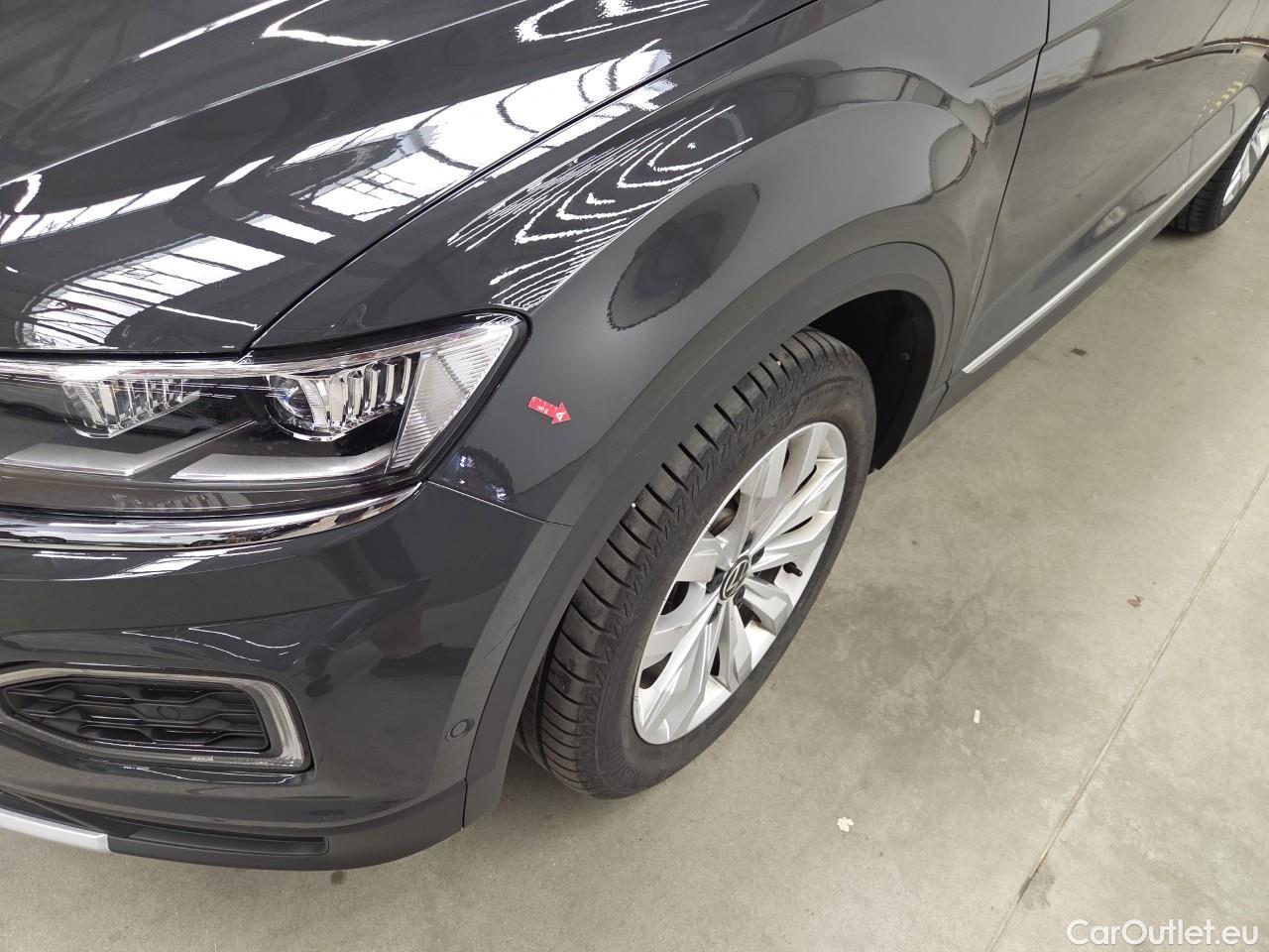  Volkswagen  T-ROC Sport 1.5 TSI DSG #2