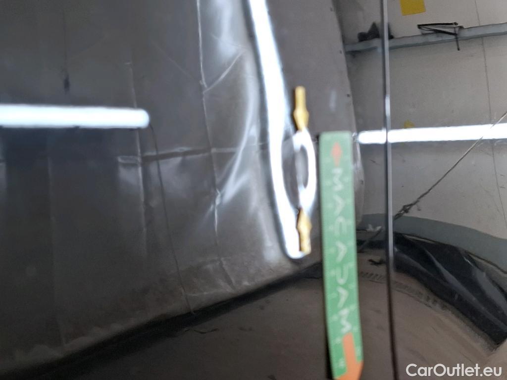  Citroen  C4 CITROEN  X / 2022 / 4P / Berline PureTech 130 S&S EAT8 Shine #35