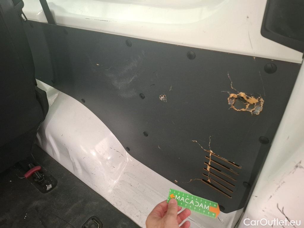  Citroen  Jumpy CITROEN  4p Combi Taille XL BlueHDi 120 S&S BVM6 Confort #10