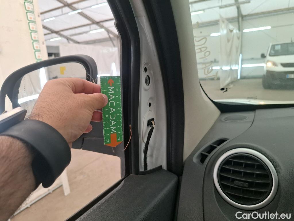 Renault  Kangoo  Express Grand Confort (L1) 1.5 dCi 75CV BVM5 E6 #51