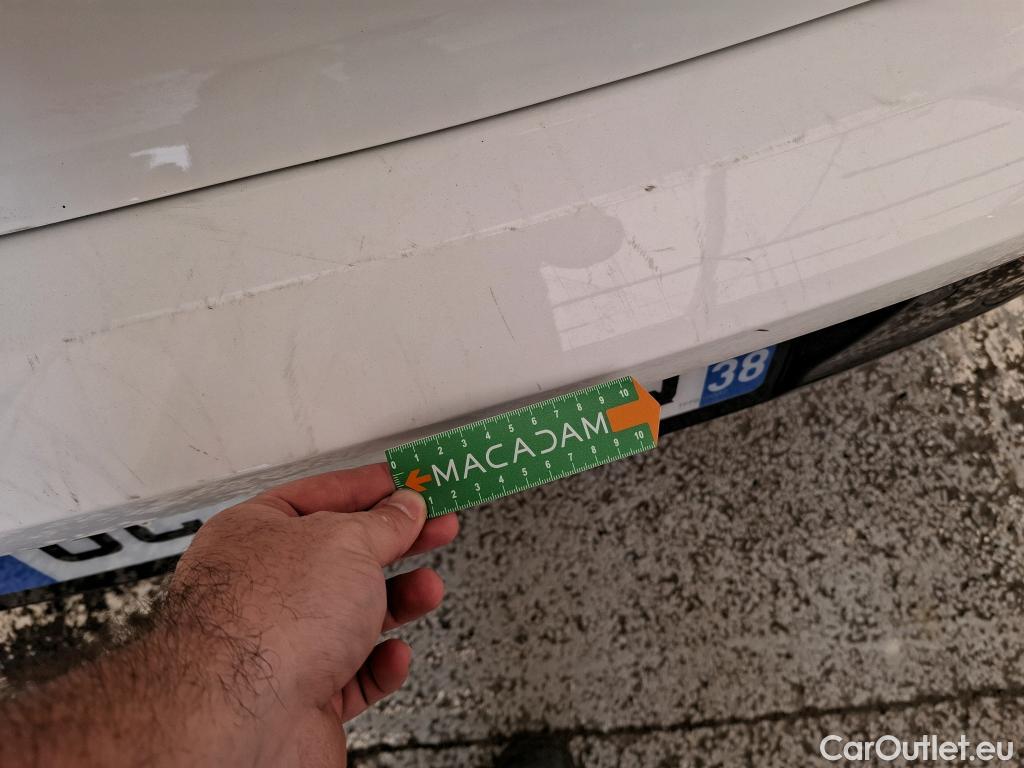  Peugeot  208  Allure 1.2 PureTech 100CV BVM6 E6d #32