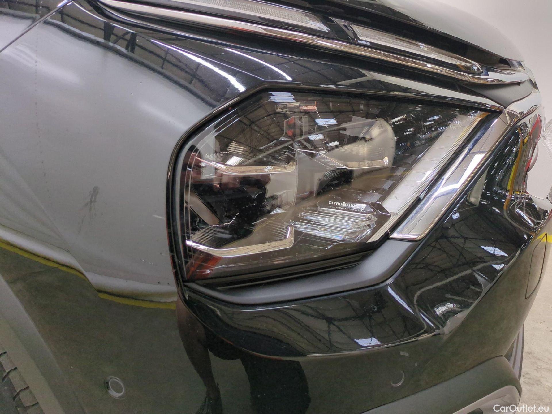  Citroen  C4 CITROEN  X / 2022 / 4P / Berline PureTech 130 S&S EAT8 Shine #7