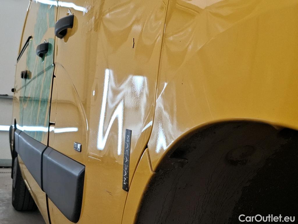  Renault  Master RENAULT  / 2019 / 4P / Fourgon tôlé FG Z.E.Tr CF F3100 L2H2 R75 AI - 19 #10