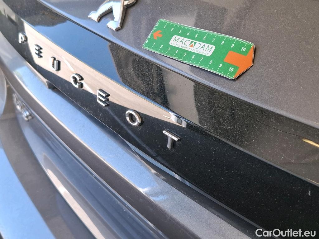  Peugeot  208 PEUGEOT  / 2019 / 5P / Berline Puretech 75 S&S Active Business #35
