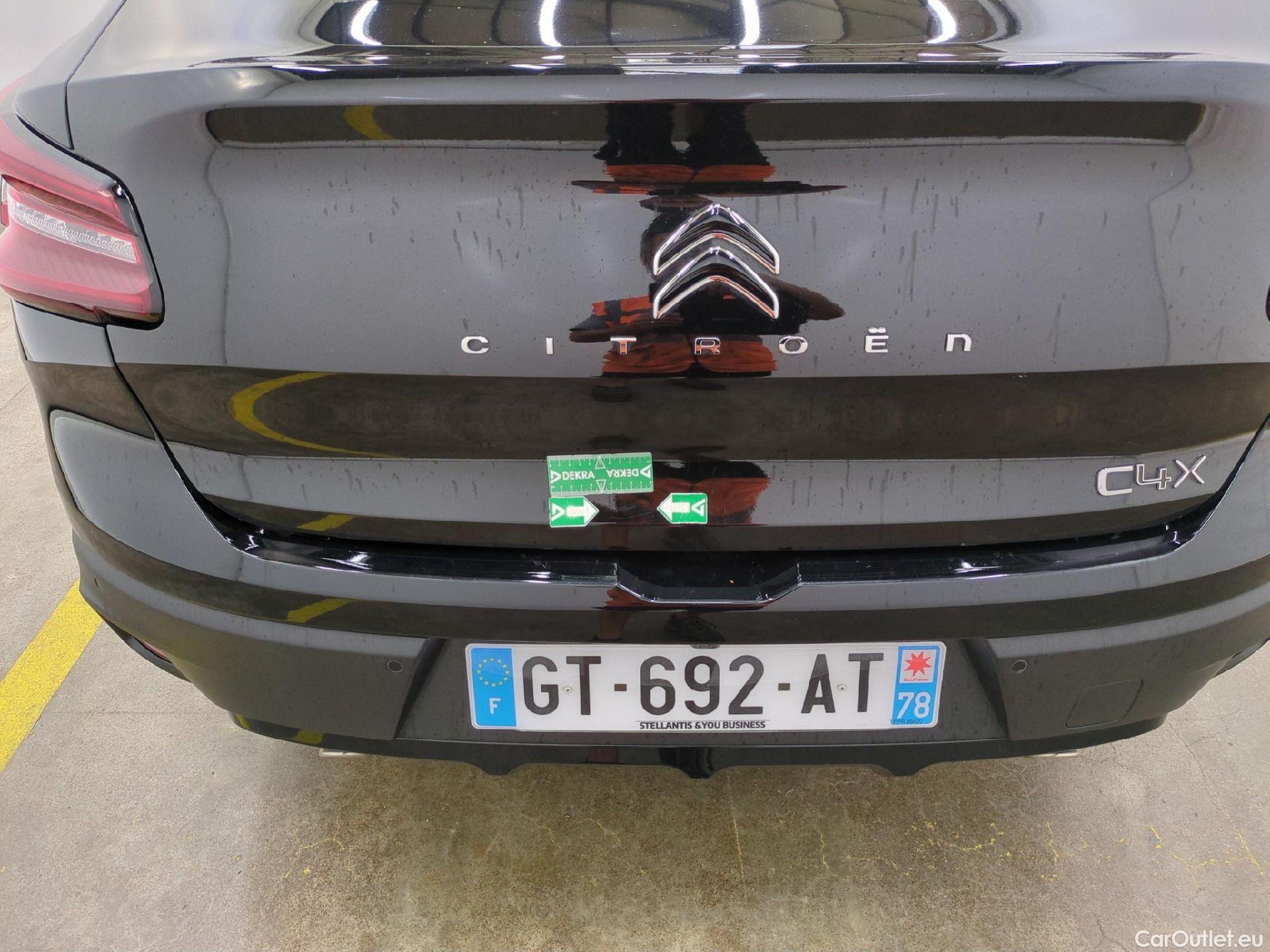  Citroen  C4 CITROEN  X / 2022 / 4P / Berline PureTech 130 S&S EAT8 Shine #17