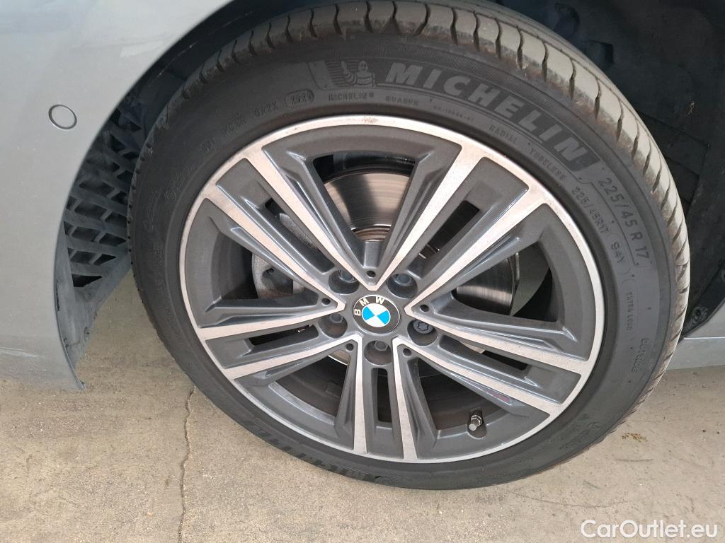  Bmw  Serie 1 BMW Série 1 / 2019 / 5P / Berline 116i DKG7 Business Design #56