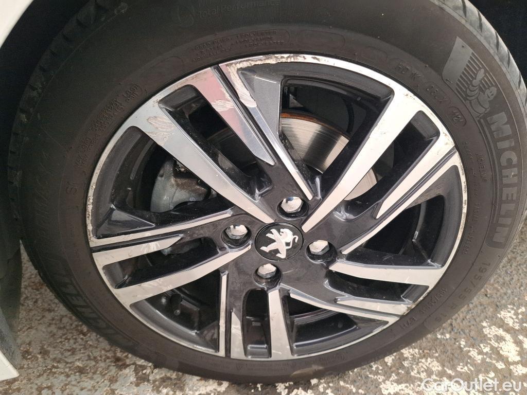  Peugeot  208  Allure 1.2 PureTech 100CV BVM6 E6d #9