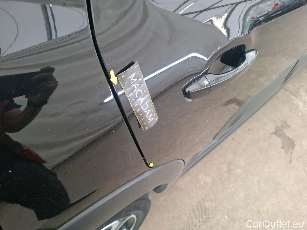  Citroen  C3  Feel Pack 1.2 PureTech 80CV BVM5 E6d #28